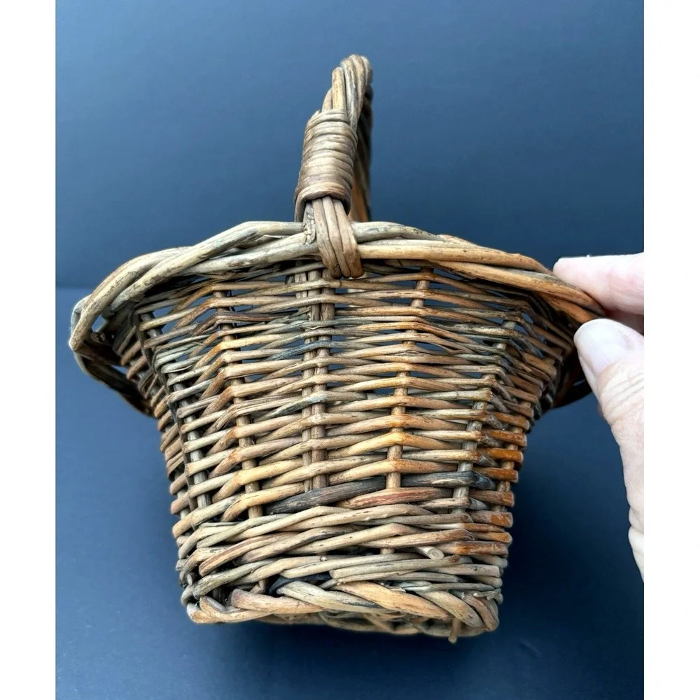 Vintage miniature child's gathering woven wicker willow basket flare rim EVC